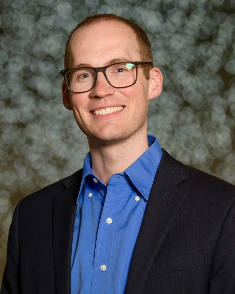 Dr Travis Swyer